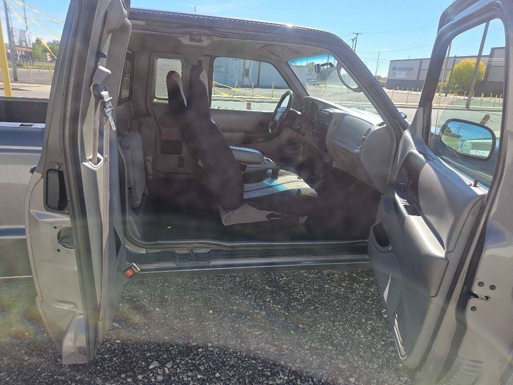 Used 2000 MAZDA B-Series Pickup 4x4 Cab Plus B4000 image 22