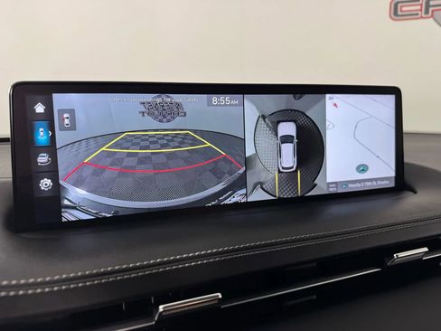 Used 2023 Genesis GV70 2.5T w/ Sport Prestige Package image 19