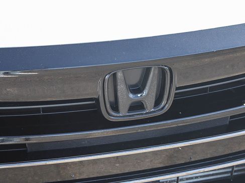 Used 2022 Honda Accord Sport image 5