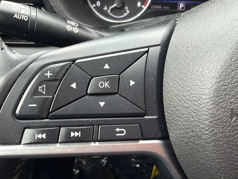 Used 2021 Nissan Sentra SV FWD image 12