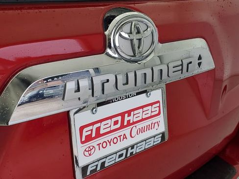 Used 2024 Toyota 4Runner Limited AWD/4WD image 8