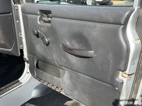 Used 2005 Jeep Wrangler Sport AWD/4WD image 18