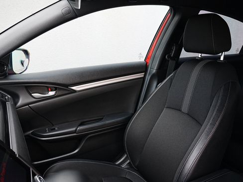 Used 2020 Honda Civic Sport image 11