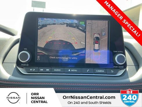 Certified 2025 Nissan Rogue SV image 27