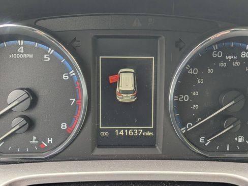 Used 2016 Toyota RAV4 Limited image 15