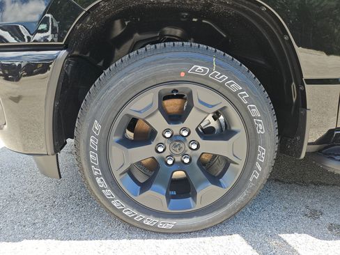 New 2026 RAM 1500 Express AWD/4WD image 20