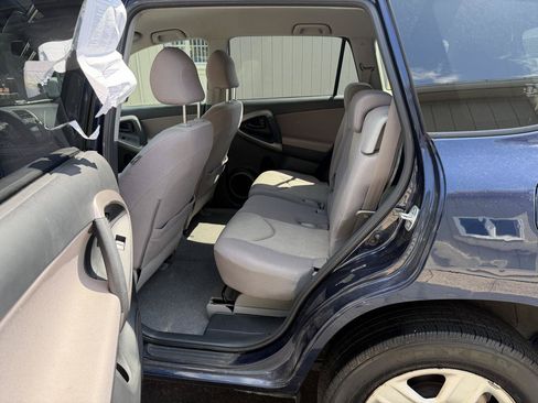 Used 2007 Toyota RAV4 2WD V6 w/ Tow Prep Pkg image 14