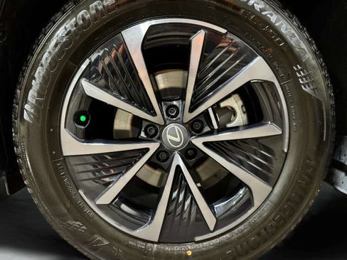 Certified 2026 Lexus RZ 350e 2WD w/ Accessory Package (2T) image 34