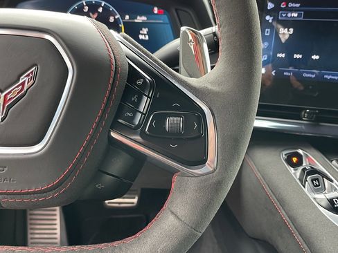 Used 2024 Chevrolet Corvette Stingray Premium Cpe w/ Z51 Performance Package image 14