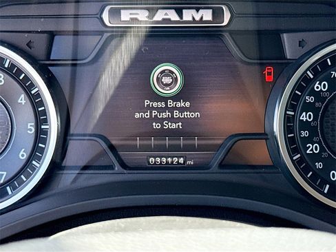 Certified 2022 RAM 1500 Laramie image 13