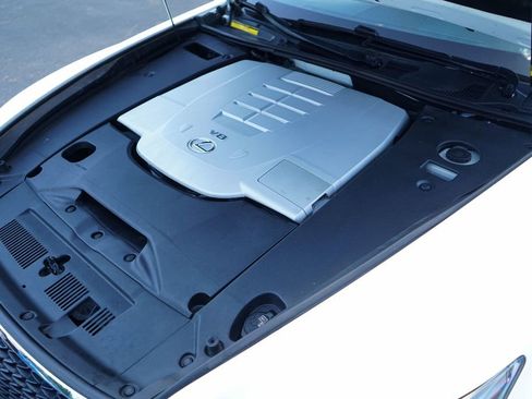 Used 2015 Lexus LS 460 RWD image 39