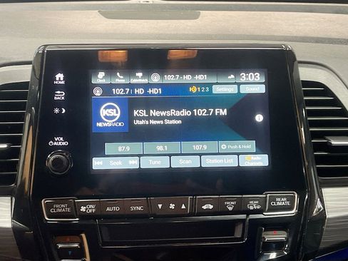 Used 2023 Honda Odyssey Elite image 15