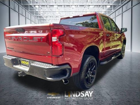Certified 2025 Chevrolet Silverado 1500 LT Trail Boss w/ Dark Appearance Package AWD/4WD image 8