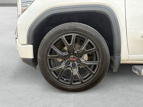 Used 2022 GMC Sierra 1500 Denali w/ Technology Package AWD/4WD image 23