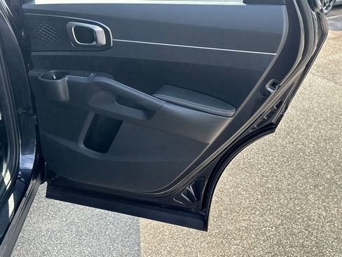Certified 2025 Kia Sorento S w/ Panoramic Sunroof Package FWD image 16