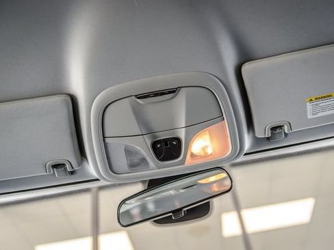 Used 2019 Jeep Cherokee Latitude Plus FWD image 36
