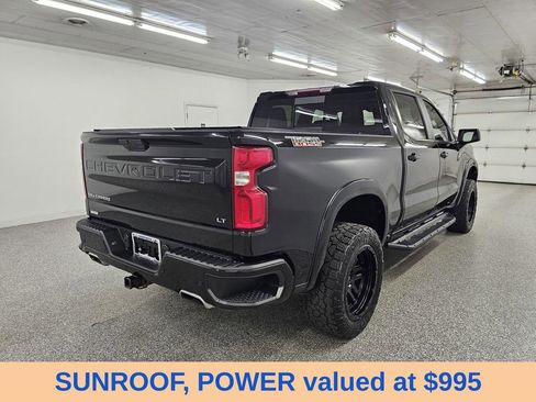 Used 2020 Chevrolet Silverado 1500 LT Trail Boss AWD/4WD image 4