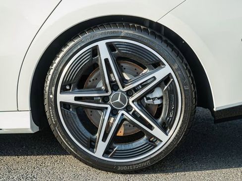 New 2025 Mercedes-Benz CLA 35 AMG 4MATIC image 17