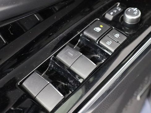 Used 2023 Subaru Solterra AWD image 22