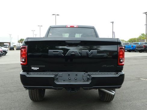New 2026 RAM 2500 Big Horn AWD/4WD image 7