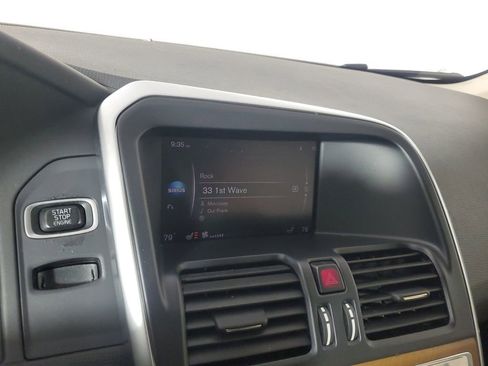 Used 2017 Volvo XC60 T5 Inscription w/ Preferred Option Package image 28