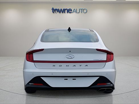 Used 2020 Hyundai Sonata Limited w/ Preferred Accessory Package FWD image 4