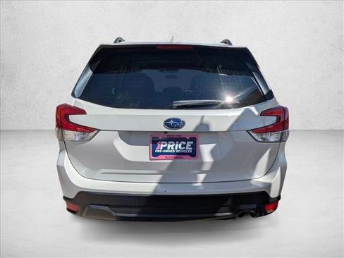 Used 2022 Subaru Forester Premium AWD/4WD image 6