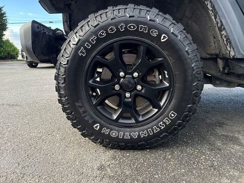 Used 2020 Jeep Wrangler Unlimited Sport image 12