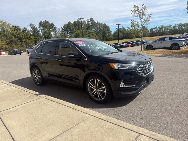 Used 2019 Ford Edge Titanium FWD image 6