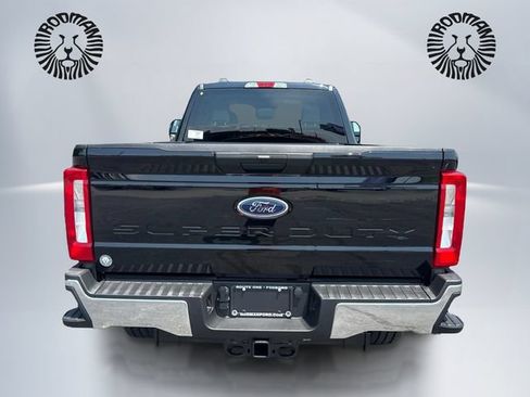 New 2026 Ford F250 XLT w/ FX4 Off-Road Package AWD/4WD image 7