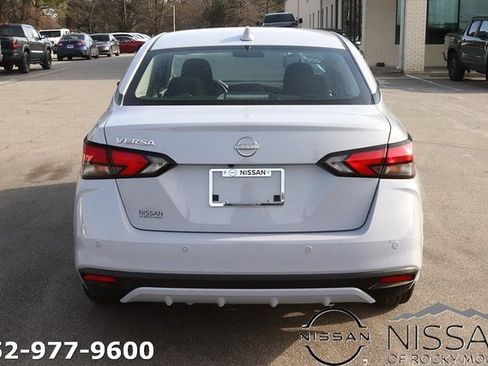 New 2025 Nissan Versa SV image 6