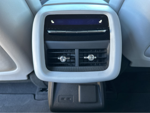 Certified 2024 Cadillac Lyriq Luxury AWD/4WD image 14