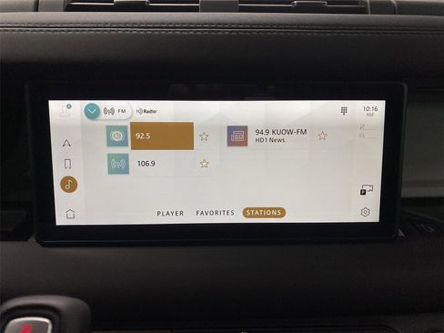 Used 2024 Land Rover Defender 110 X-Dynamic SE image 16