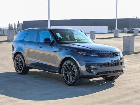 New 2025 Land Rover Range Rover Sport SE image 3