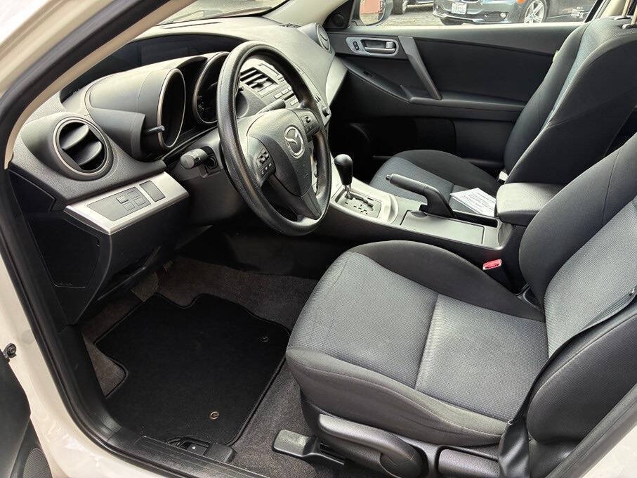 Used 2010 MAZDA MAZDA3 i Touring FWD image 17