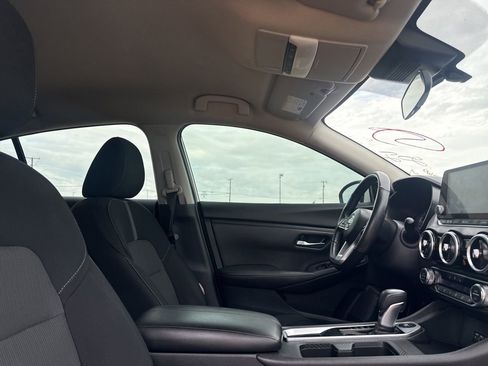 Certified 2022 Nissan Sentra SV w/ All-Weather Package FWD image 26