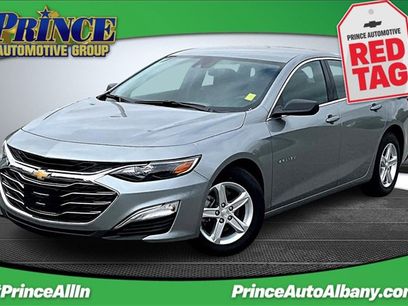 New 2025 Chevrolet Malibu LS