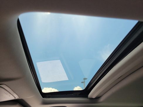 Used 2018 Honda CR-V EX image 27