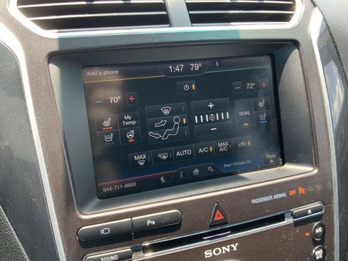 Used 2016 Ford Explorer Sport w/ Equipment Group 401A AWD/4WD image 40