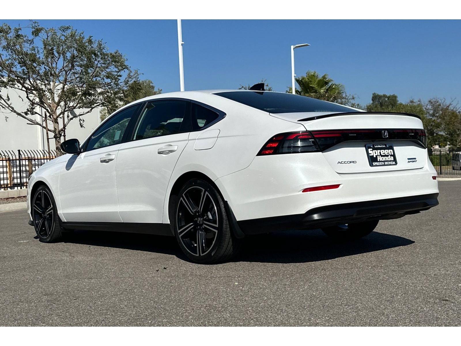 Used 2025 Honda Accord Sport image 3