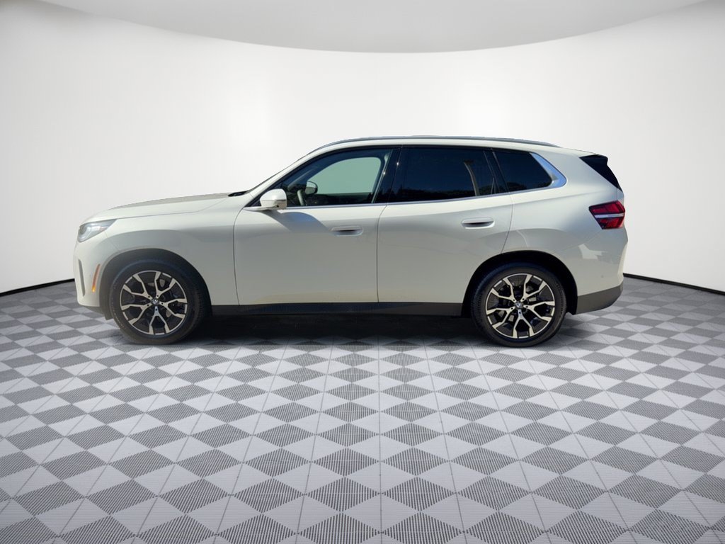 Certified 2025 BMW X3 xDrive30i w/ Premium Package AWD/4WD image 2