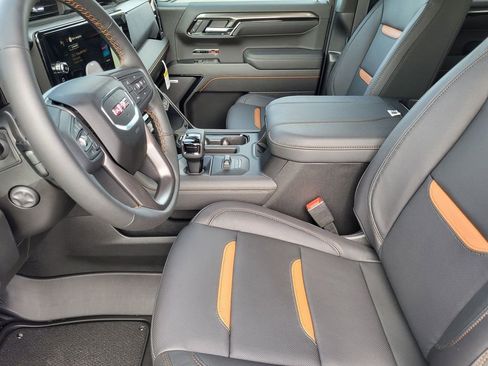 New 2026 GMC Sierra 1500 AT4 w/ AT4 Premium Package AWD/4WD image 9
