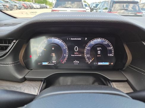 New 2026 Jeep Grand Cherokee L Limited w/ Limited Altitude Package AWD/4WD image 22
