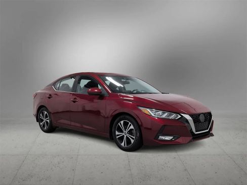 Used 2021 Nissan Sentra SV image 2