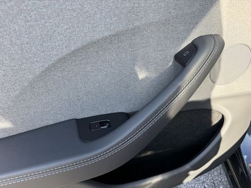 Used 2025 Tesla Model 3 Long Range image 30