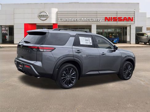 New 2026 Nissan Pathfinder SL w/ SL Premium Package FWD image 3
