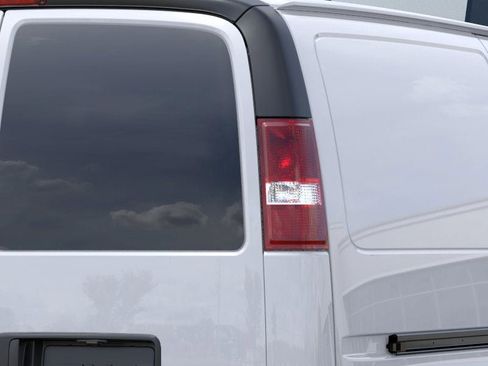 New 2025 GMC Savana 2500 w/ Driver Convenience Package image 35