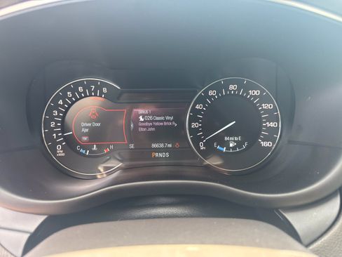 Used 2017 Lincoln MKC Select w/ Lincoln MKC Climate Package AWD/4WD image 16