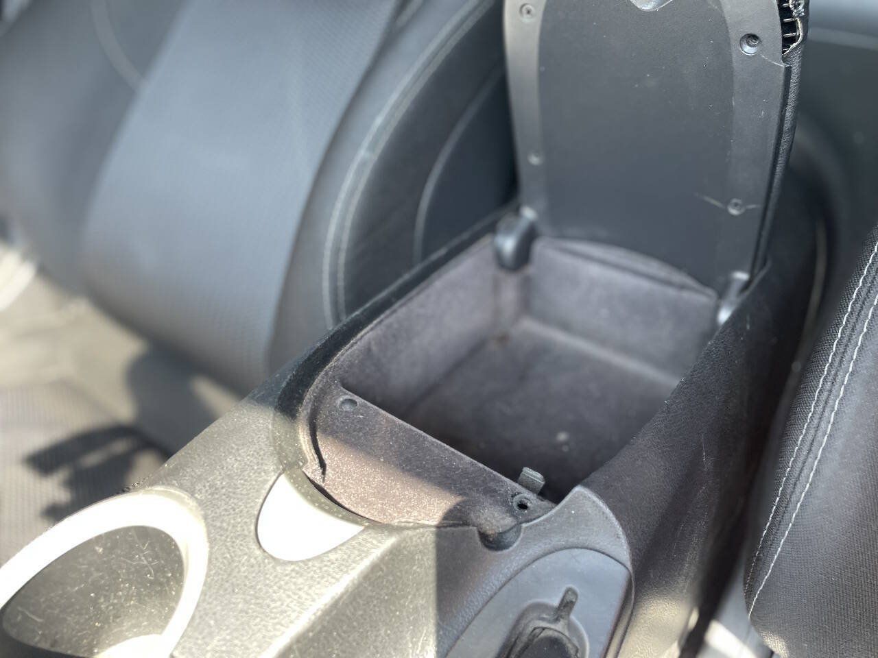 Used 2013 Nissan 370Z Coupe RWD image 22