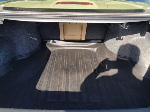 Used 2011 Honda Accord EX-L image 9